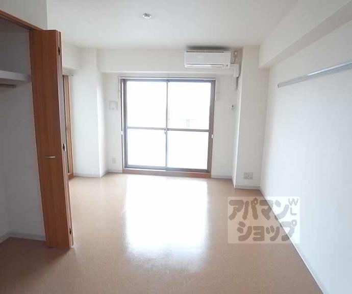 【セラヴィ新丸太町】間取