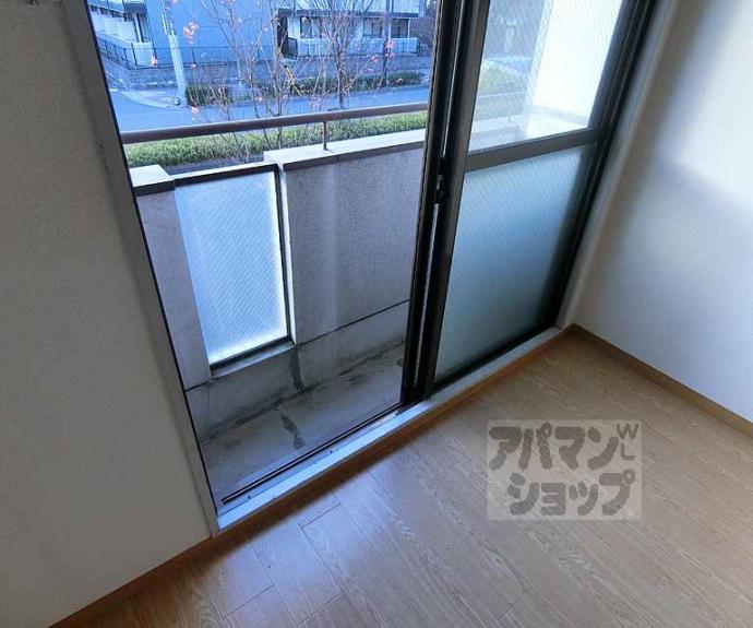 【ＣＯＳＭＯ　ＰＡＬＡＣＥ】間取