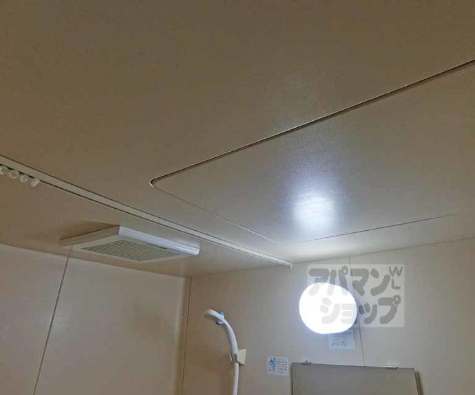 【ＣＯＳＭＯ　ＰＡＬＡＣＥ】間取