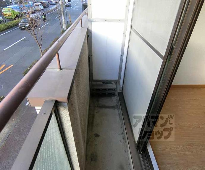 【ＣＯＳＭＯ　ＰＡＬＡＣＥ】間取