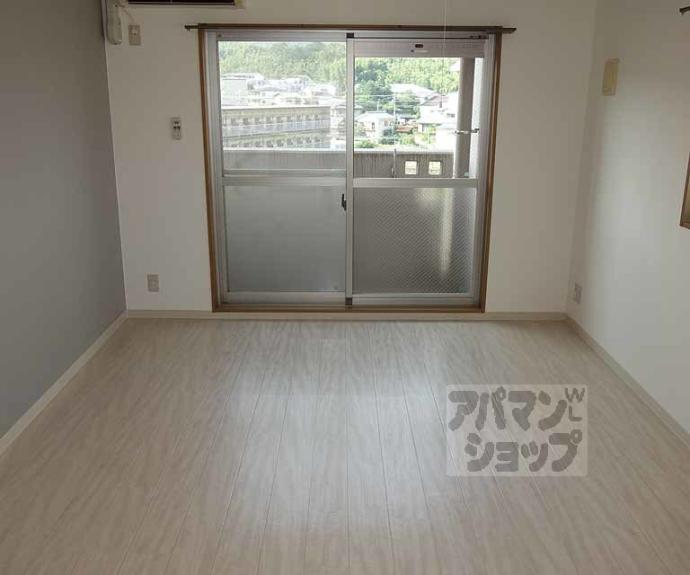 【シャルレ桂坂】間取