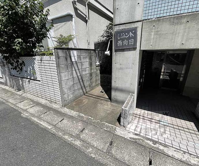 【レジェンド西向日】間取