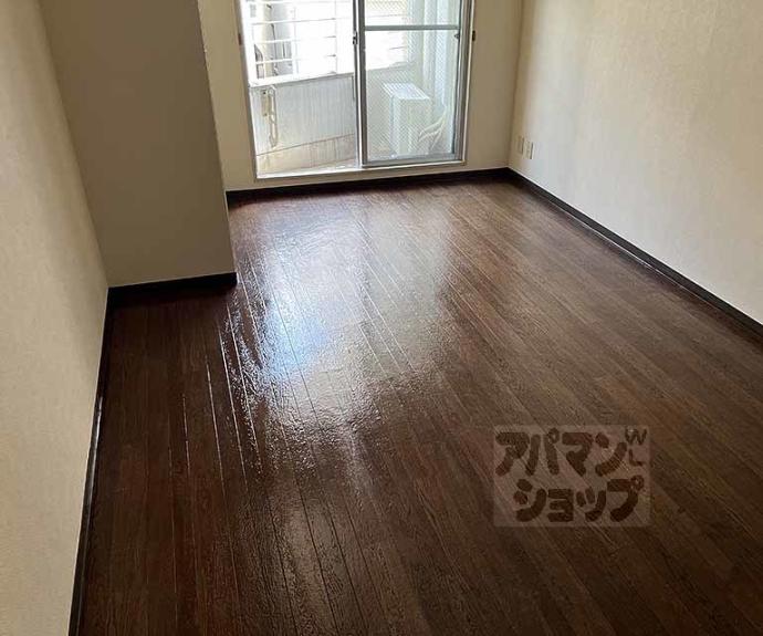 【レジェンド西向日】間取