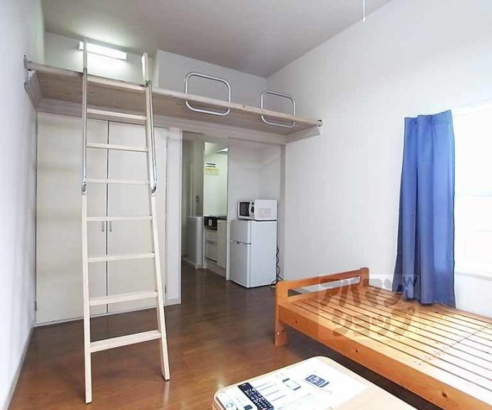 【レオパレス西陣B】間取