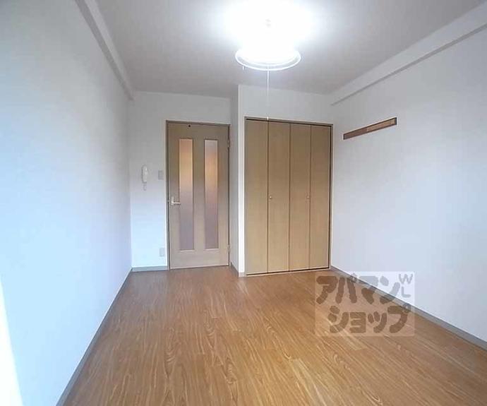 【サンピア宇多野】間取