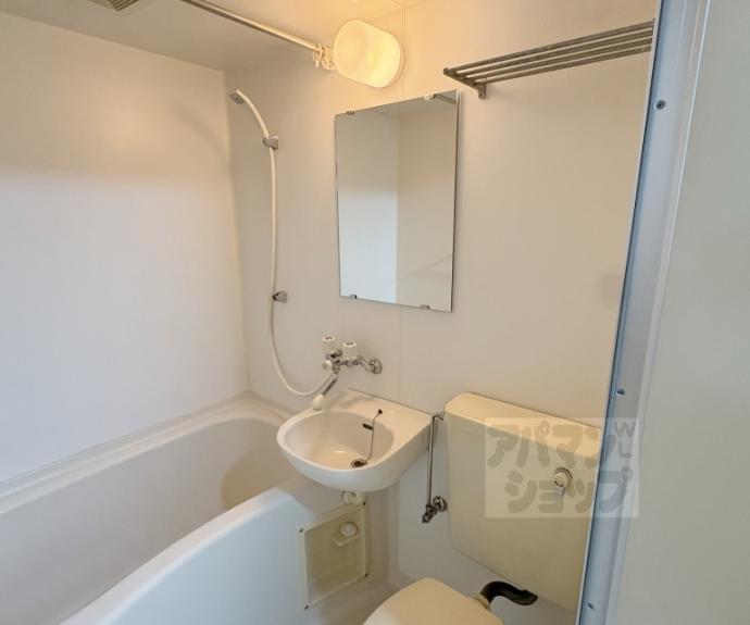 【シルクハウス２】間取