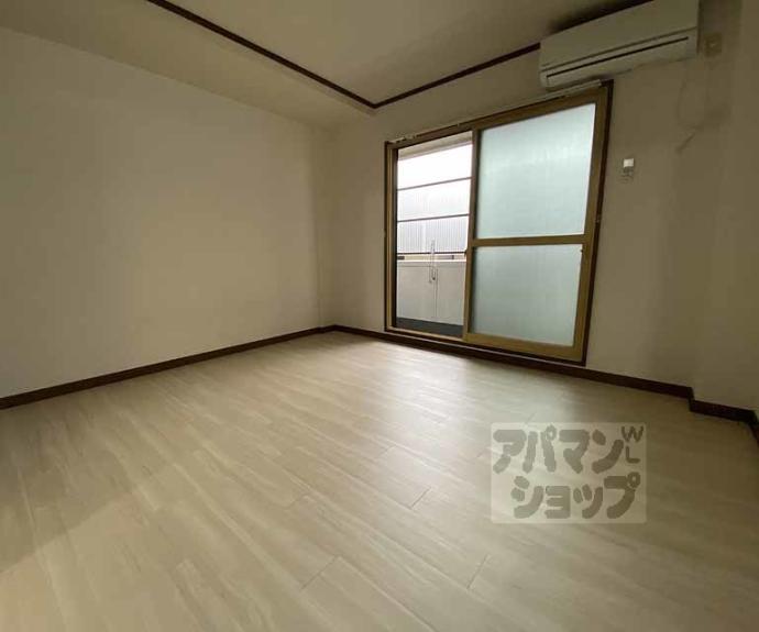 【シルクハウス2】間取