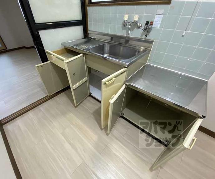 【シルクハウス2】間取