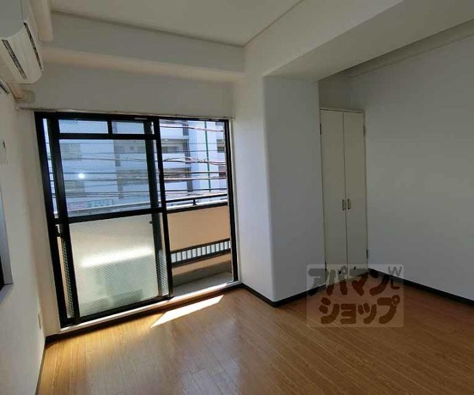 【イヌイビル】間取