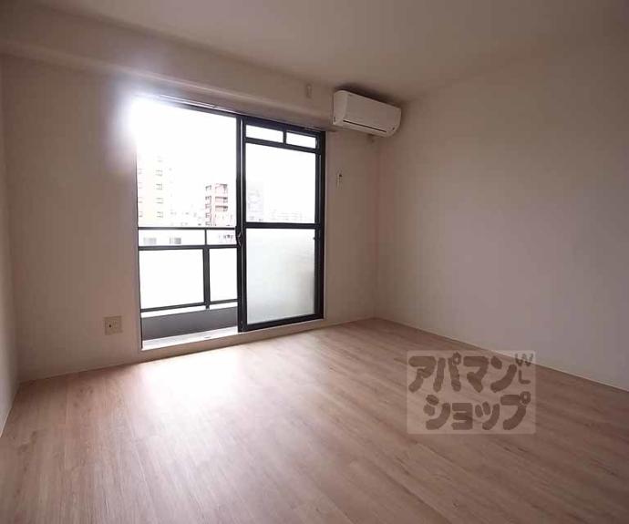 【イヌイビル】間取