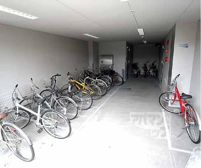 【アテナリー右京】間取