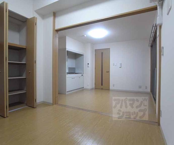 【アテナリー右京】間取