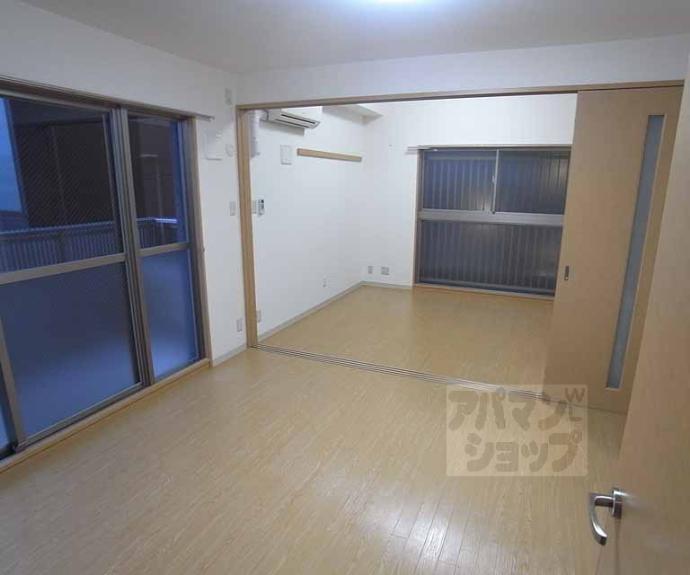 【アテナリー右京】間取