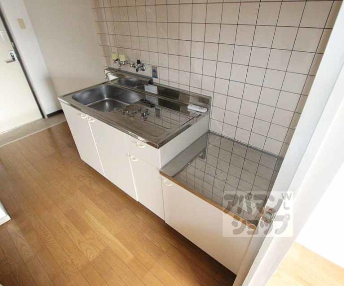 【サニーサイド西御池】間取