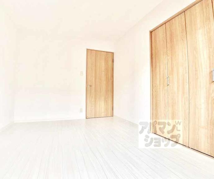 【ウエストウイング嵯峨】間取