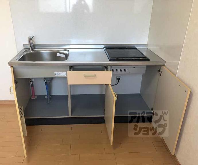 【エンバーカーズ天神】間取