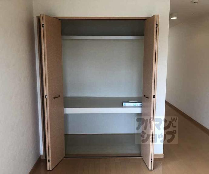 【エンバーカーズ天神】間取