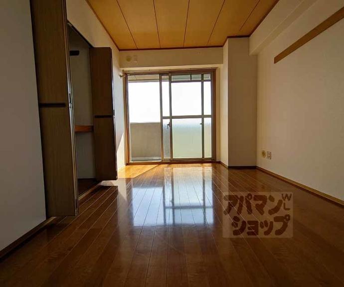 【カルフール四条天神川】間取