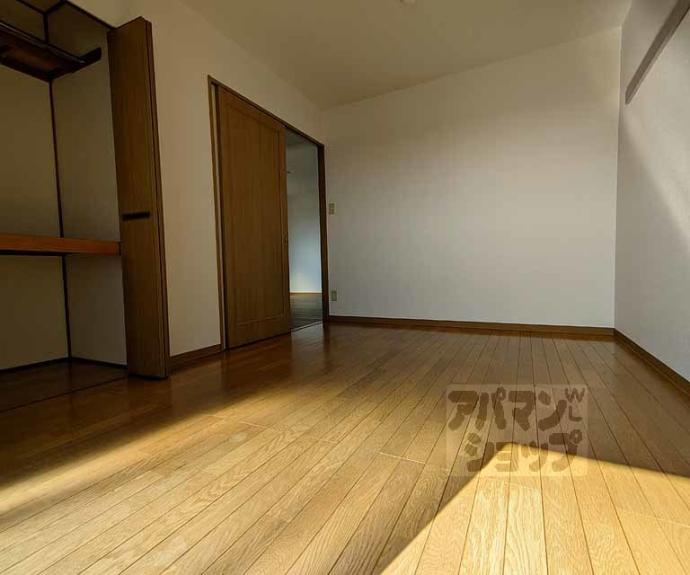 【カルフール四条天神川】間取