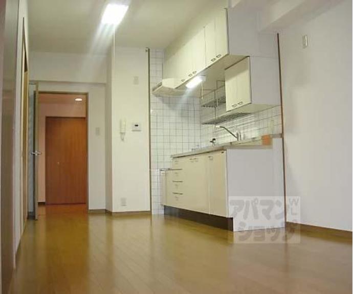 【パレスコート二条】間取