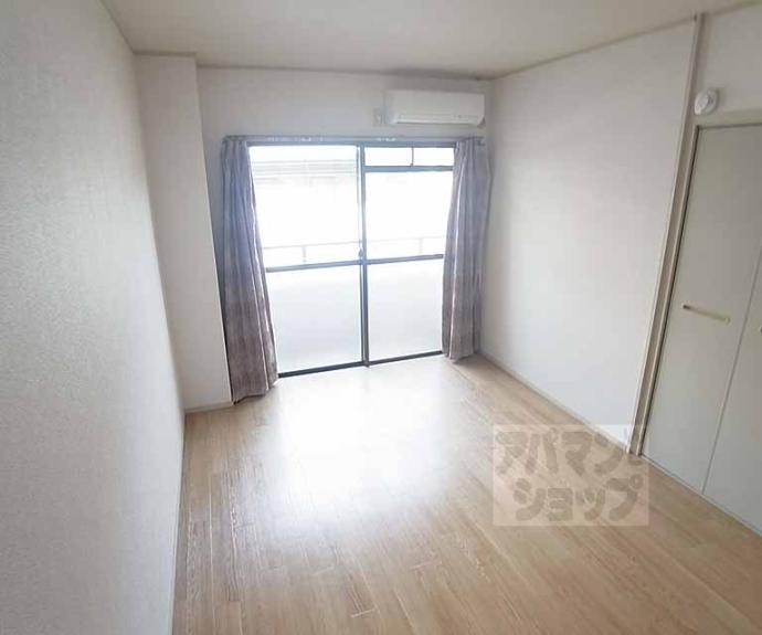 【ライブＩＮ修学院】間取