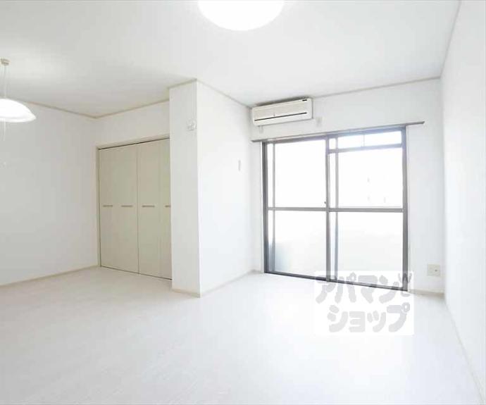 【ライブＩＮ修学院】間取