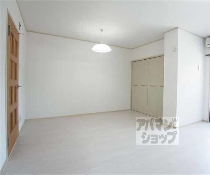 【ライブＩＮ修学院】間取