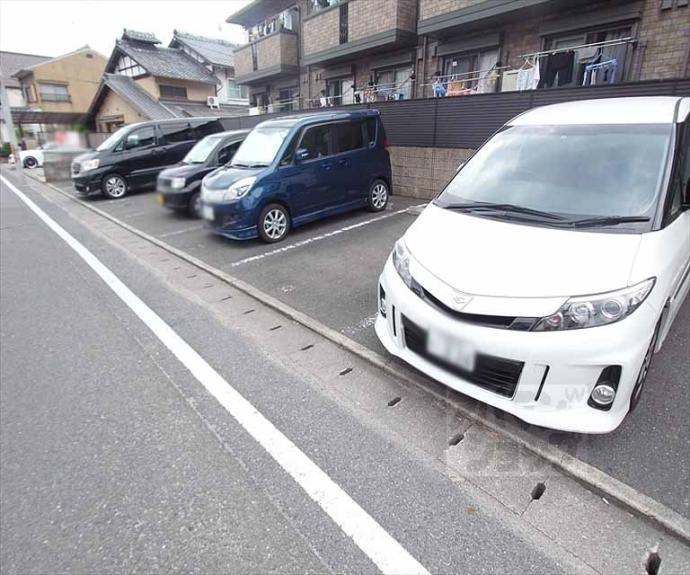 【アソシエ一乗寺】間取