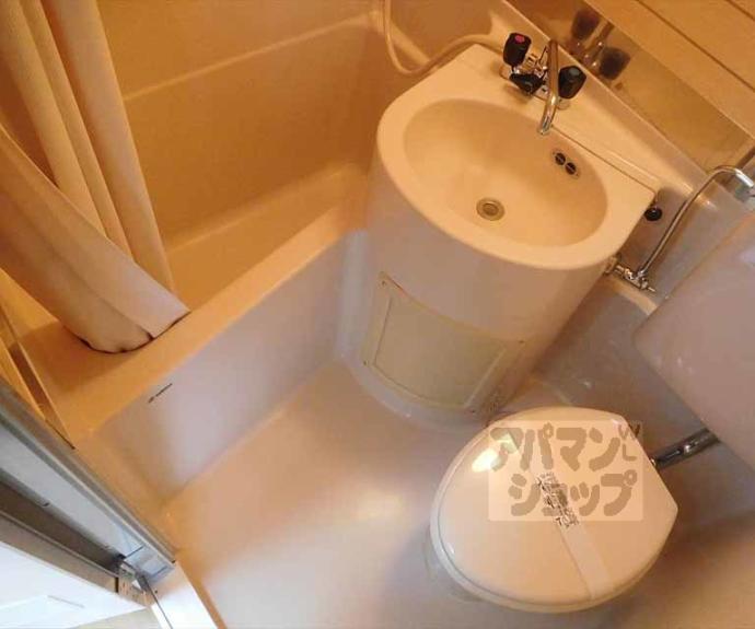 【ＵＰＰＥＲ　ＷＥＳＴＳＩＤＥ西賀茂】間取