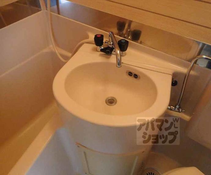 【ＵＰＰＥＲ　ＷＥＳＴＳＩＤＥ西賀茂】間取