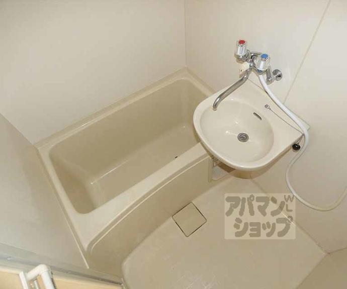 【ヴィレッジ岩倉】間取