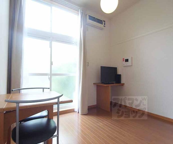 【レオパレス万里小路】間取