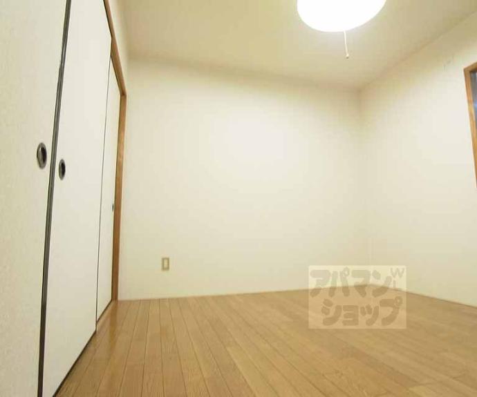 【ロイヤルコーポ大同】間取