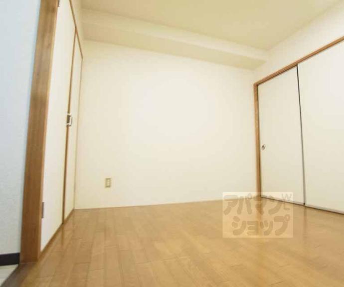 【ロイヤルコーポ大同】間取