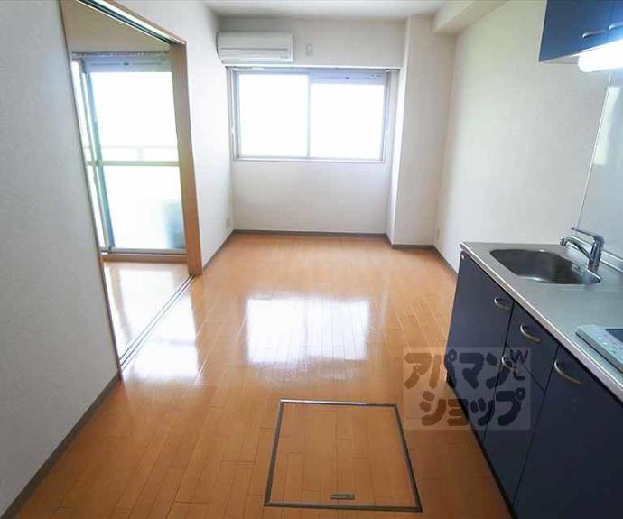 【パセオアグラシオン今出川】間取