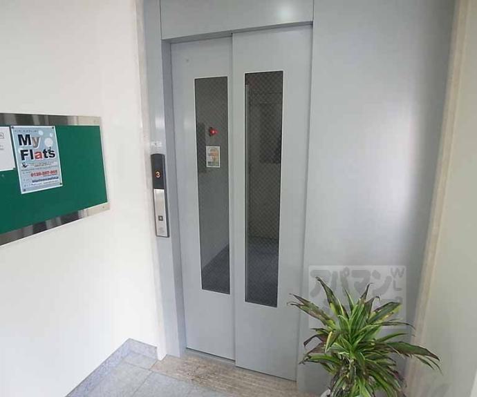 【グラン　シャリオ　北山】間取