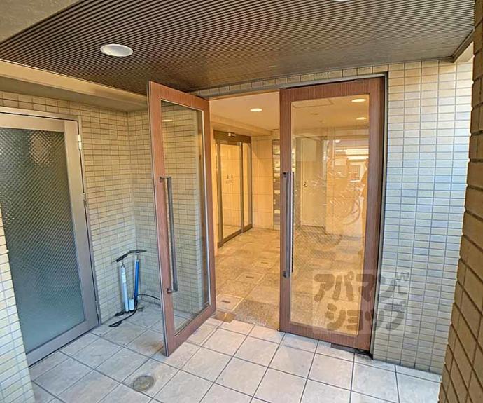 【ＶＩＡ花見小路】間取