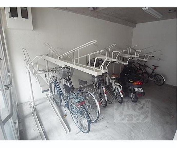 【サンロイヤル五条】間取