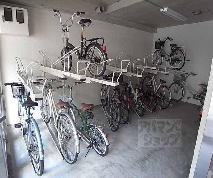 【サンロイヤル五条】間取