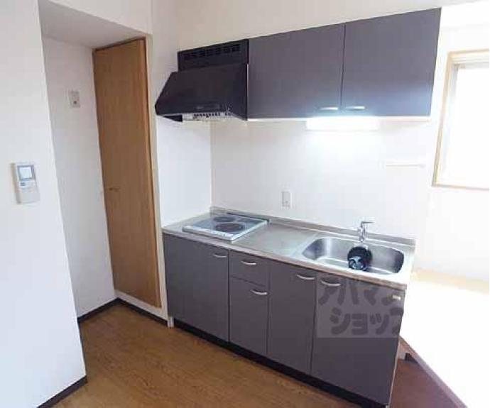 【ヴィラ御所東】間取