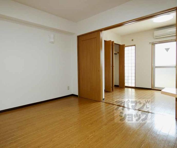 【ヴィラ御所東】間取