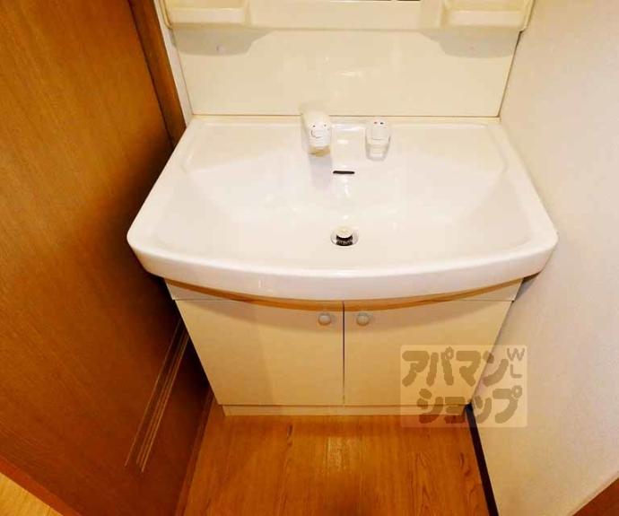 【ヴィラ御所東】間取