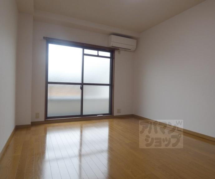 【銀頂ハイツＭＥ】間取