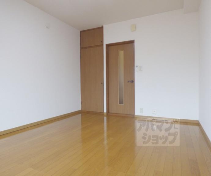 【銀頂ハイツＭＥ】間取