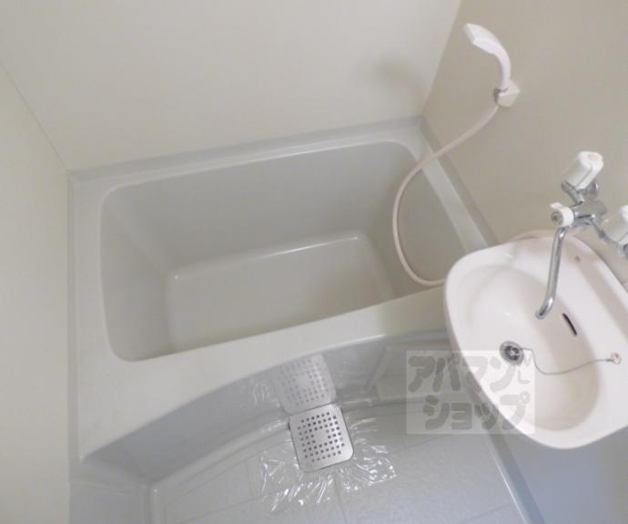 【銀頂ハイツＭＥ】間取