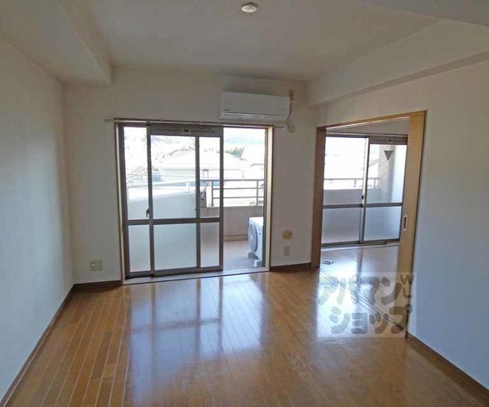 【ゴールデンガーデン岩倉】間取