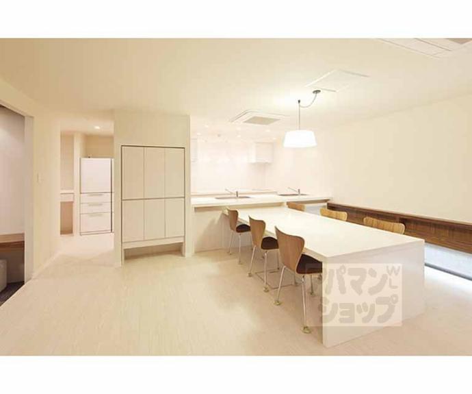 【カーサミーア北白川】間取