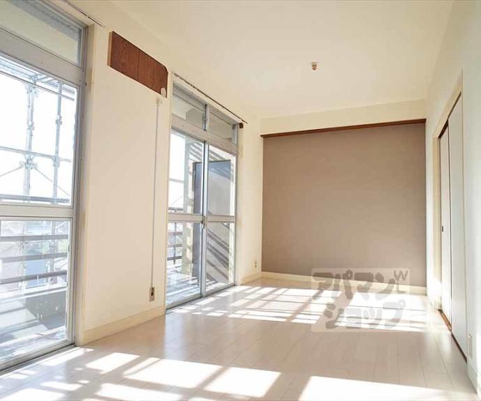 【ヴィラ岡崎】間取