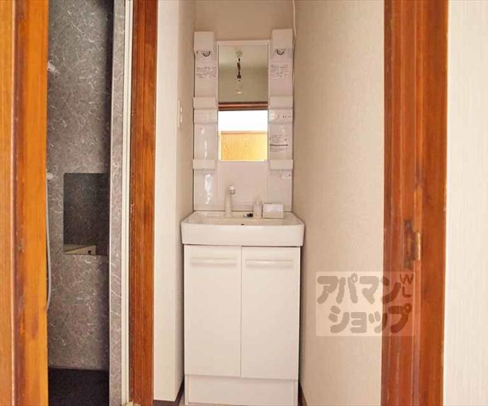 【ヴィラ岡崎】間取