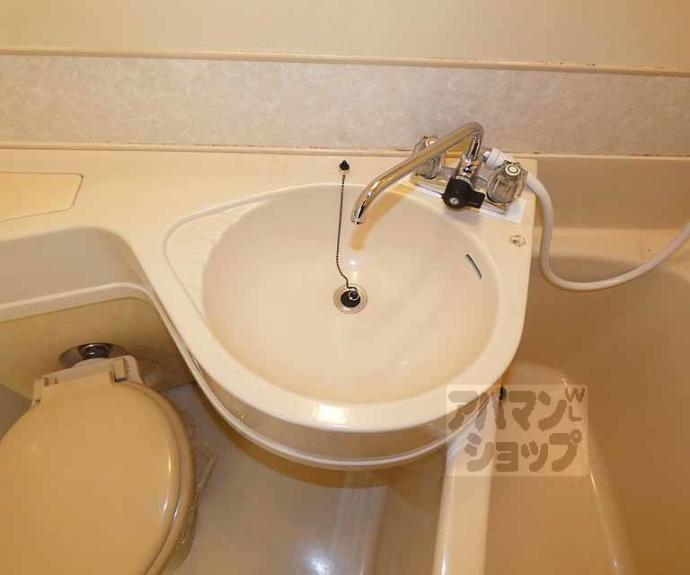 【ヴィラ島本】間取